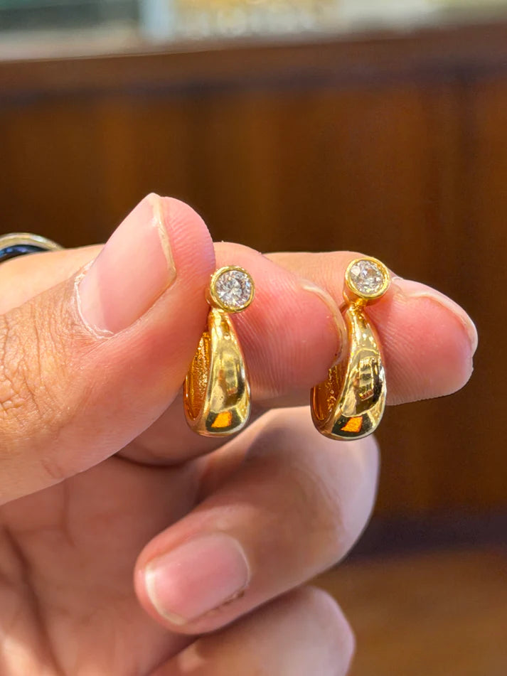 Elegant Gold-Plated Earrings