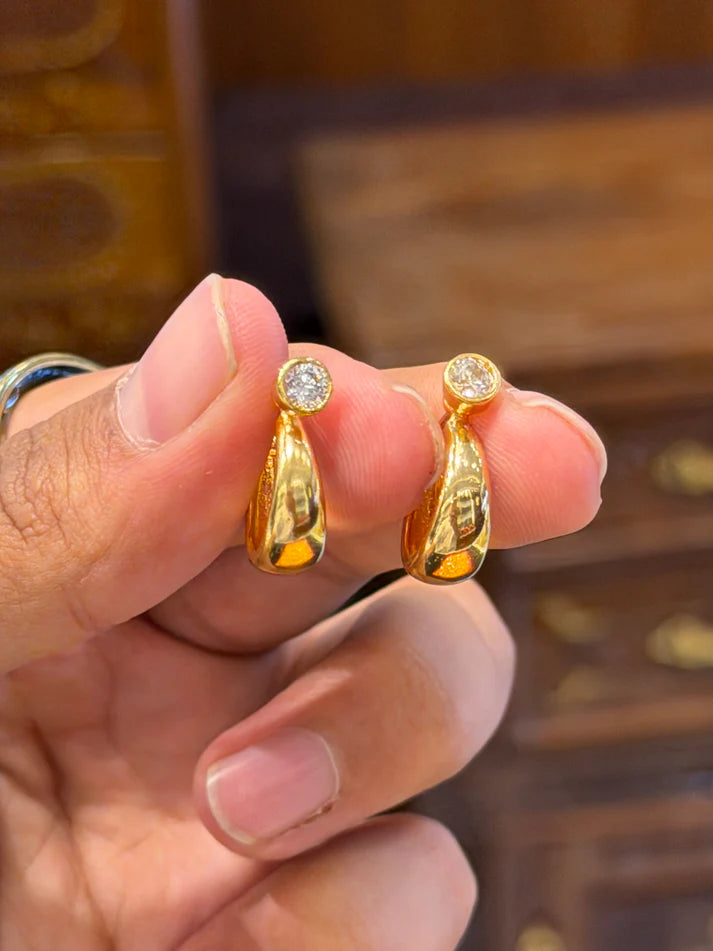 Elegant Gold-Plated Earrings