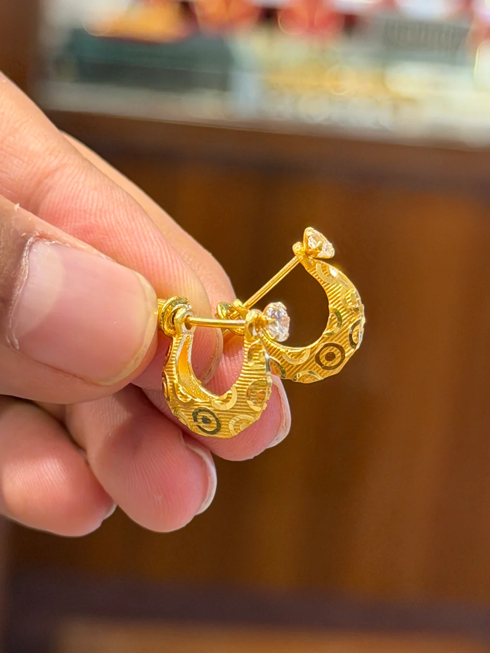 2Pcs (1 Pair / Jodi)D-108 22K Gold Plated Earrings for Women & Men | Unisex Elegant Lightweight Party Wear Jewelry