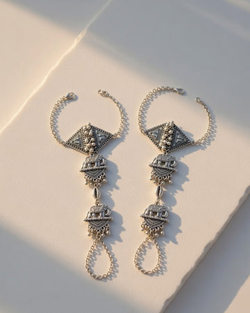 Antique Oxidized Silver-Plated Elephant Motif Haath Phool Traditional Tribal Hand Harness with Ring Attachment (Pair)