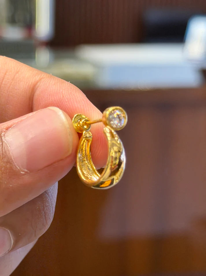 Elegant Gold-Plated Earrings
