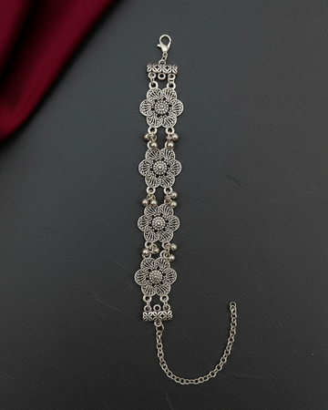 Boho-Chic Oxidised Silver Flower Link Bracelet Adjustable