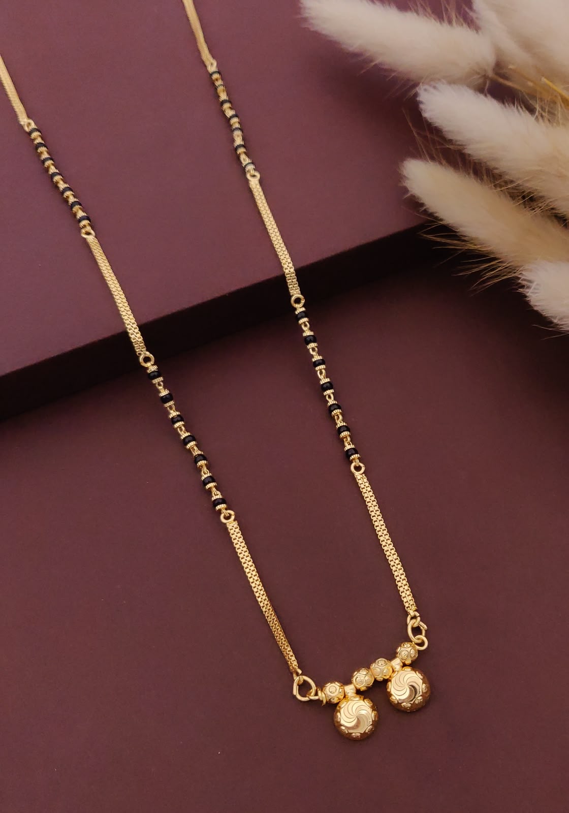 18 Inch Short Mangalsutra for Women | Gold Plated Mangalsutra with Black Beads & Double Round Pendant | Daily Wear Mangalsutra – VIHAL ORNAMENTS