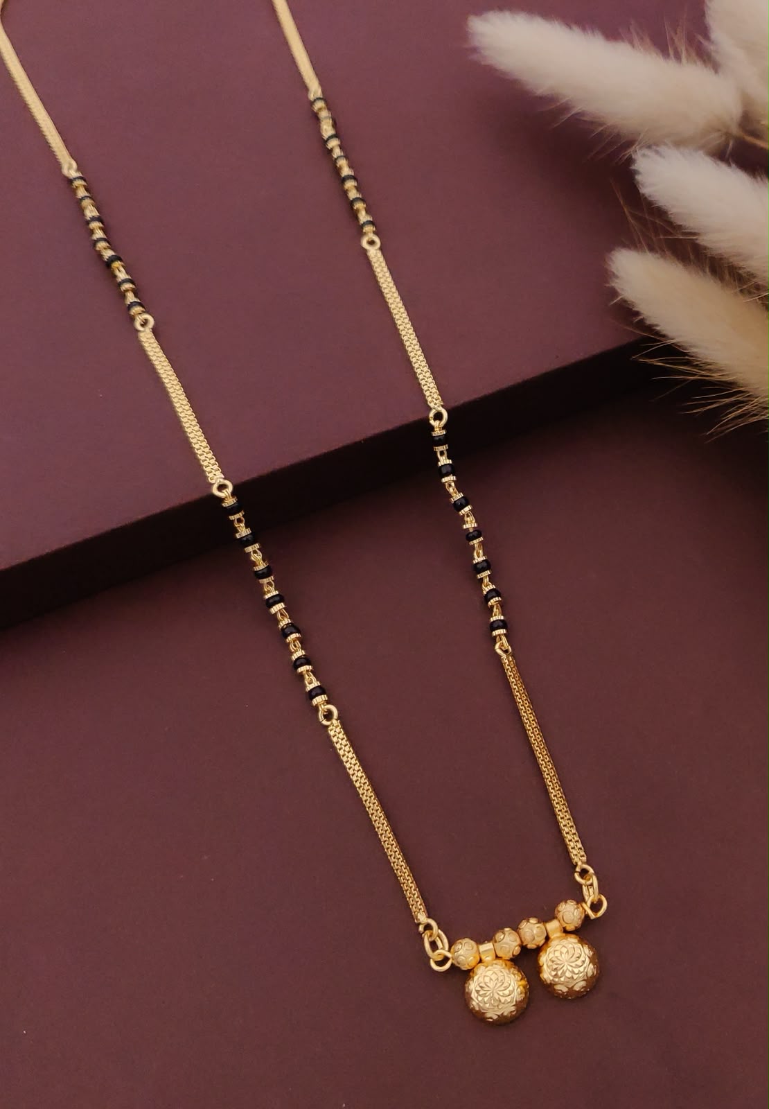 18 Inch Short Mangalsutra for Women | Gold Plated Mangalsutra with Black Beads & Double Round Pendant | Daily Wear Mangalsutra – VIHAL ORNAMENTS