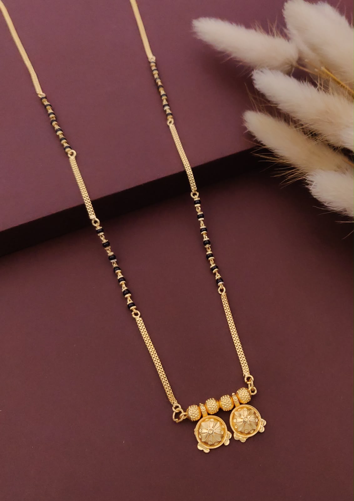 18 Inch Short Mangalsutra for Women | Gold Plated Traditional Mangalsutra with Double Pendant & Black Beads | Daily Wear Mangalsutra – VIHAL ORNAMENTS