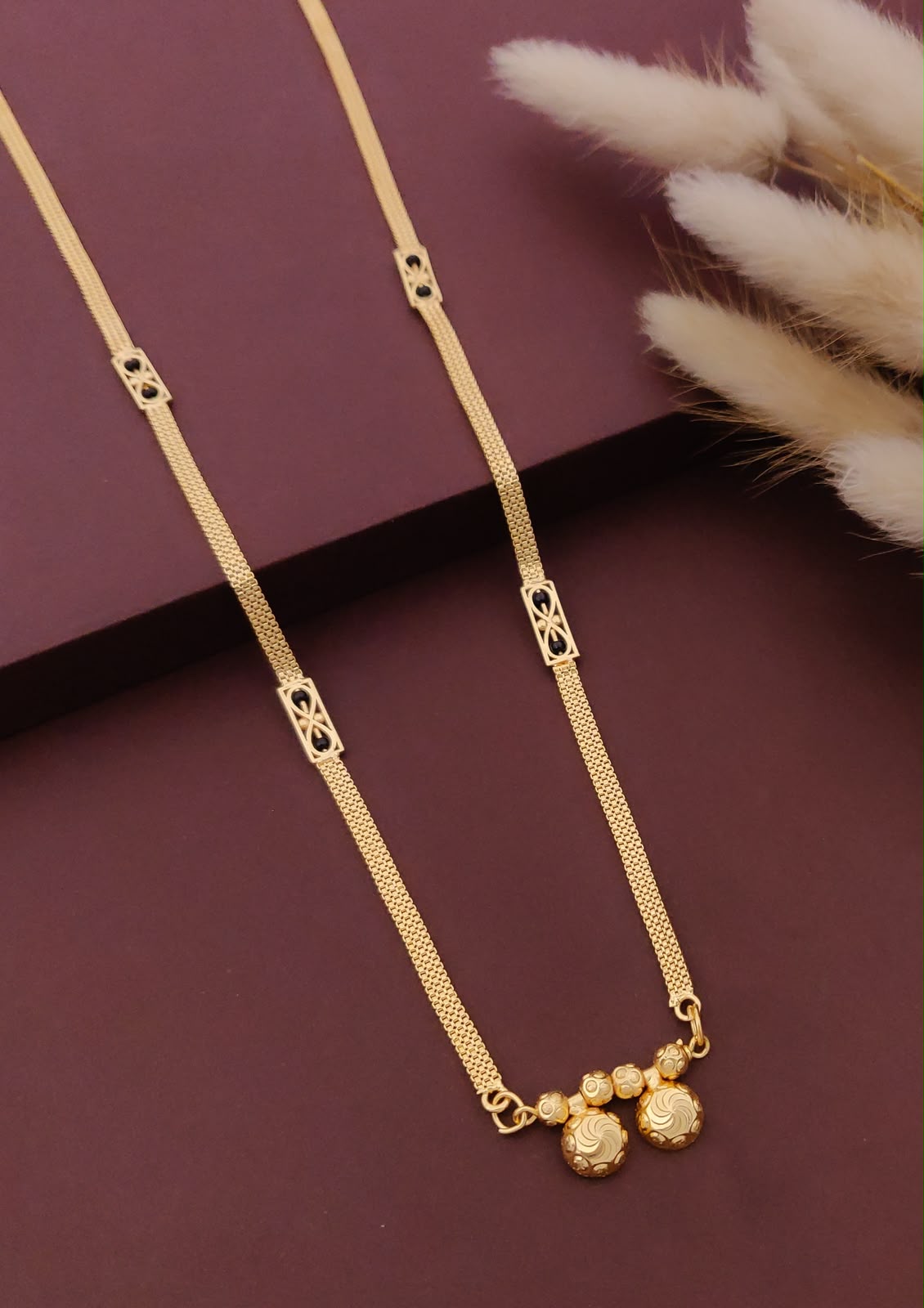 18 Inch Short Mangalsutra for Women | Gold Plated Minimal Mangalsutra with Double Pendant & Black Bead Detailing | Daily Wear Mangalsutra – VIHAL ORNAMENTS