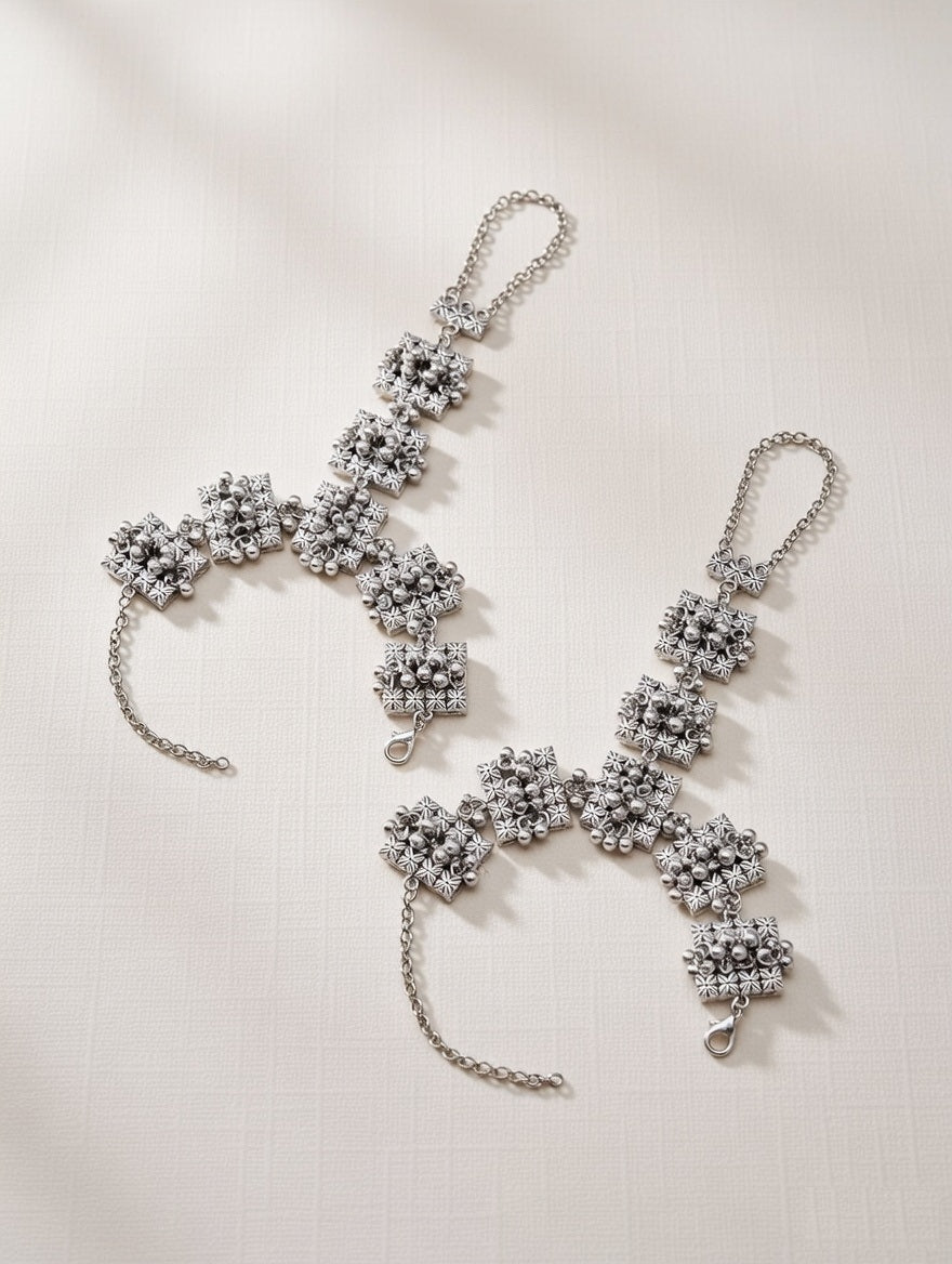 Ethnic Oxidised Silver Floral Hath Panja with Ghungroo Clusters Set