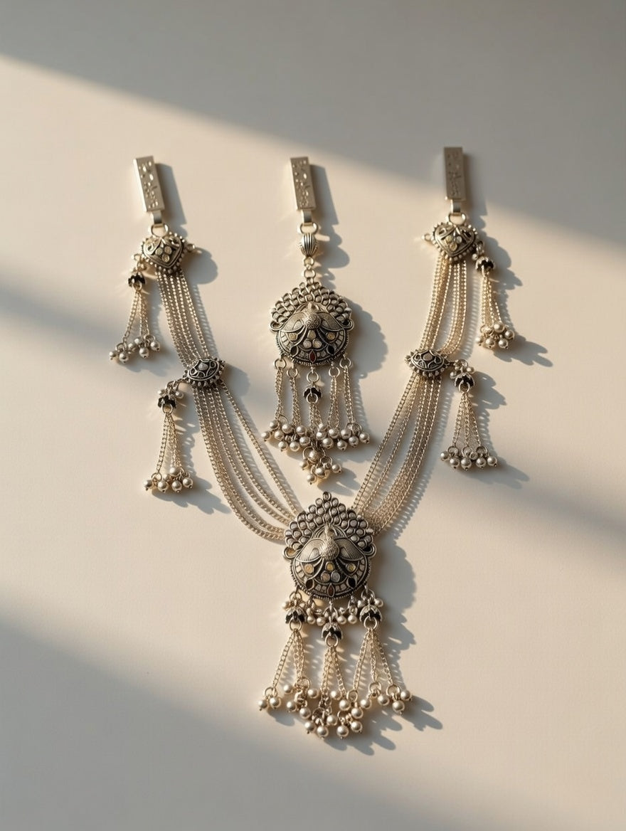 Silver-Toned Oxidized Peacock Kamarbandh Set