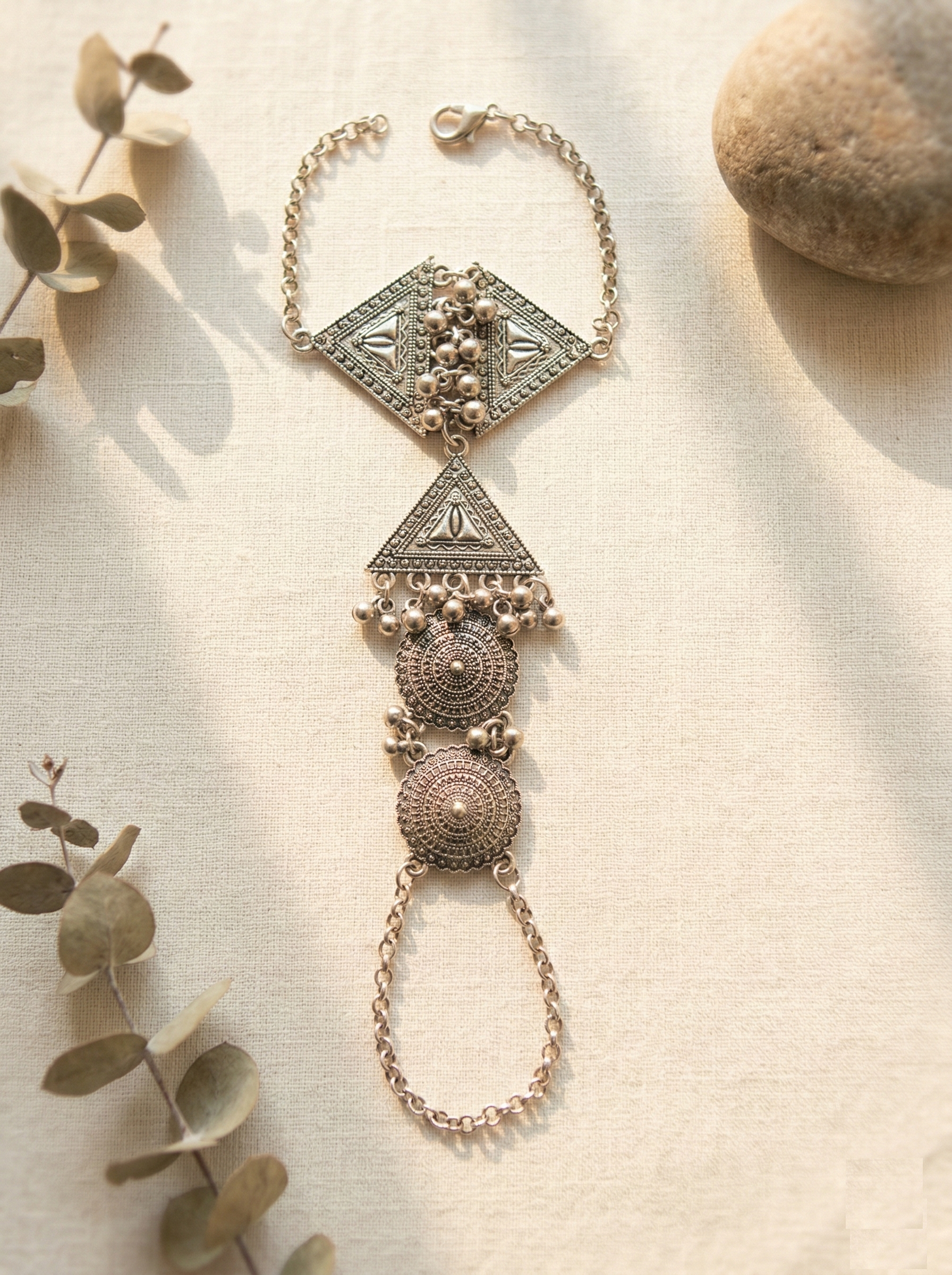 Vintage Style Oxidized Hand Harness (Hathphool)