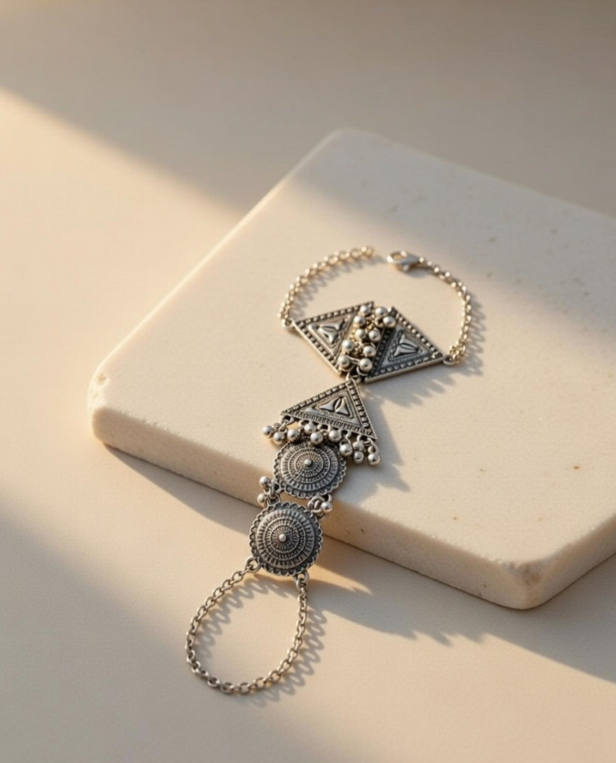 Vintage Style Oxidized Hand Harness (Hathphool)